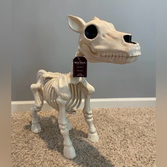 Red Shed Skeleton Horse Halloween Decoration Tractor Supply Tik Tok NEW IN HAND - Picture 1 of 4